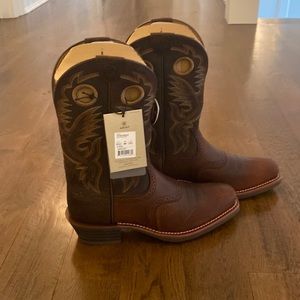 Ariat men’s cowboy boots